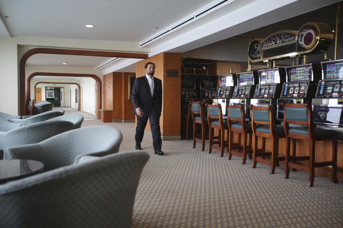 Queen Elizabeth 2 Hotel Dubai Eksteriør billede